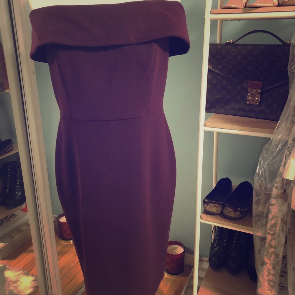 Calvin Klein Burgundy Dress💋